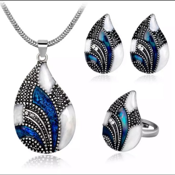 Pendant earring with ring - Picture 2 of 8